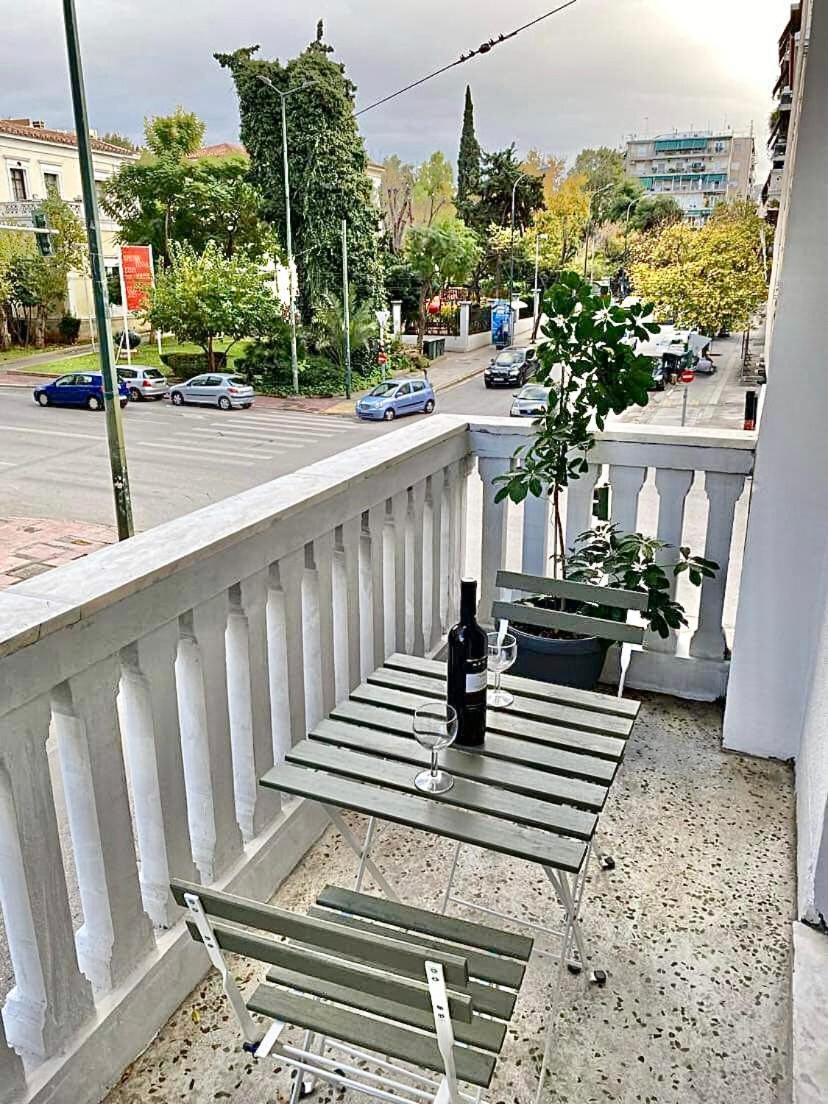 Comfortable Apartment In The City Center Афины Экстерьер фото